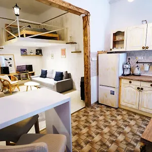 Apartman New Flower Garden, Budapest
